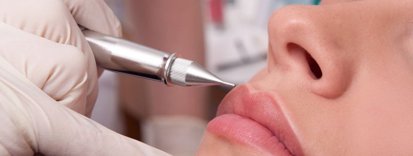 delineado de labios con tecnica lush, micropigmentacion bogota